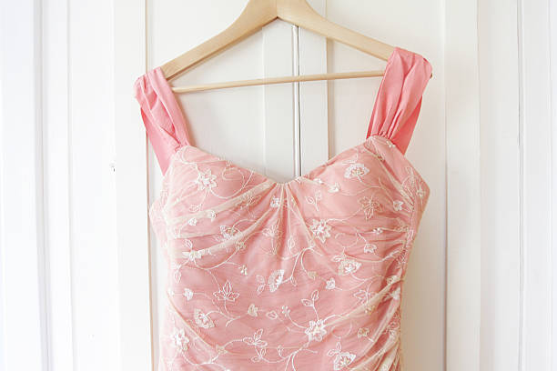 Discover the charm of pink dresses with stylish designs at Lumiga Bali. Perfect for every occasion, shop now and embrace feminine elegance.
