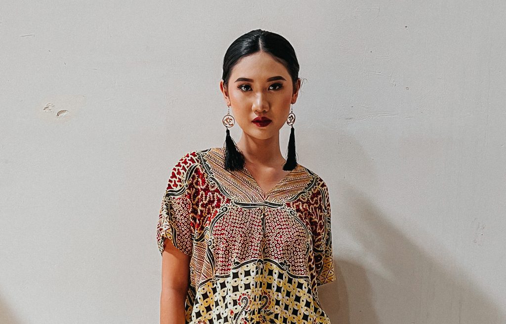 Cari konveksi seragam sekolah berkualitas di Bali? Lumiga Bali hadir dengan layanan terbaik, bahan nyaman, desain inovatif, dan harga kompetitif. Hubungi kami sekarang!